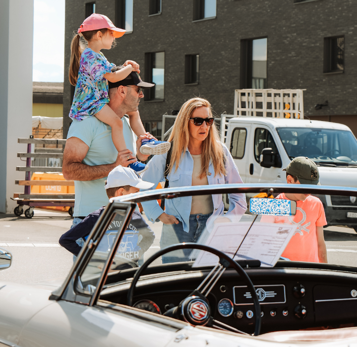 MG-Meet beim Ace Cafe Luzern presented by Th. Willy